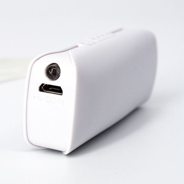 POWER BANK SMALL OVALADA DE 3,200 mAh vista 2